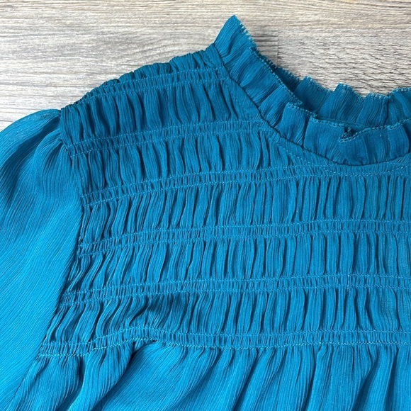 Banana Republic Women’s Turquoise Ruffle Collar Long Sleeve Blouse, size XL - Picture 2 of 10
